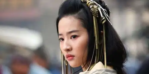 从赵灵儿到花木兰,刘亦菲一直在路上
