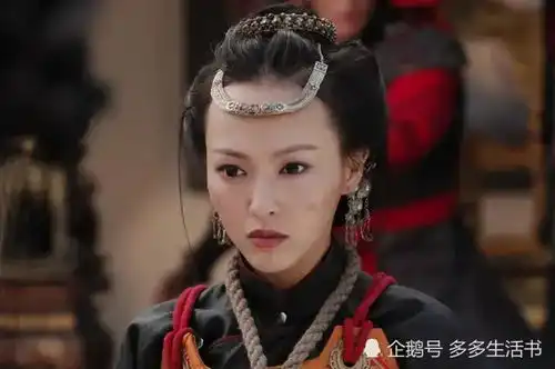 如今再看仙剑奇侠传三紫萱痴情人设崩塌,自私自利,渣到极致
