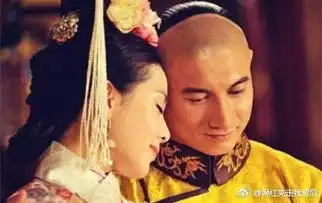 刘诗诗孕后包裹严实出镜离好妈妈还有一步之遥