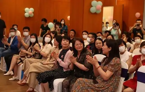 陪伴孩子,医起悦读这是一场能闻到书香的文化沙龙

