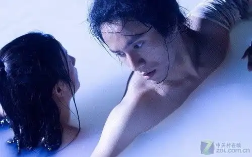 浮想联翩花木兰裸戏剧照多图抢先看
