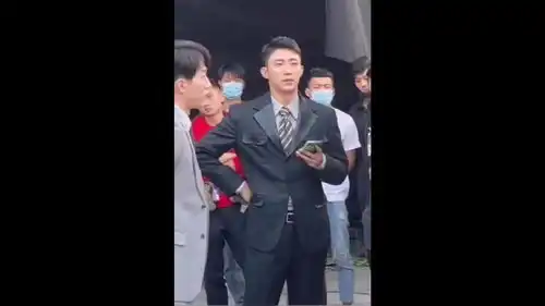 黄景瑜红海行动独唱版黄景瑜新剧孤战开拍路透
