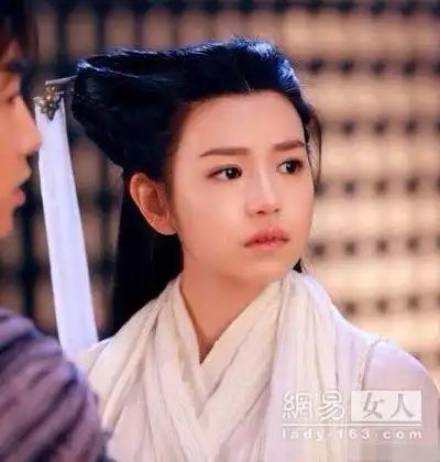 陈妍希史上最丑小龙女,陈妍希小龙女定妆照,李若彤演小龙女真漂亮2

