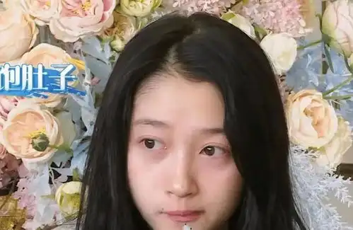 同样是起床照,看关晓彤和鞠婧祎,谁是素颜女神一目了然