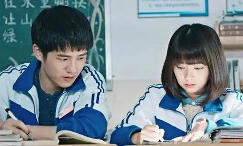 以家人之名开播,30岁的谭松韵演高中生,被吐槽太出戏
