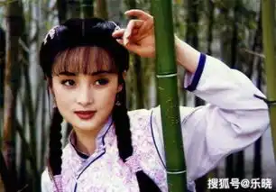 那些扎着麻花辫的民国美人,唐嫣娇俏,董洁经典,却都比不上她美
