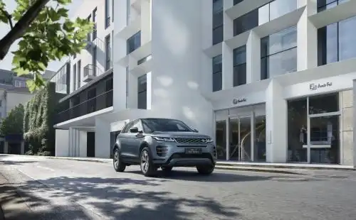 路虎揽胜极光,高性能suv
