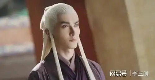 双重人格的三个星座,性格亦正亦邪,永远猜不透他们的想法
