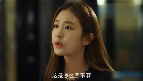 w两个世界她为爱所伤,一心想着李钟硕,最后真的见到了
