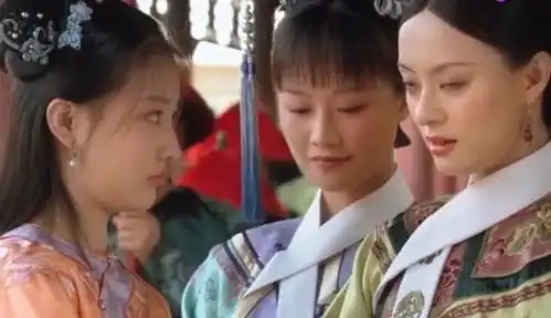 甄嬛传玉娆不知,为何她大婚不久,甄嬛就让她收养果郡王孩子
