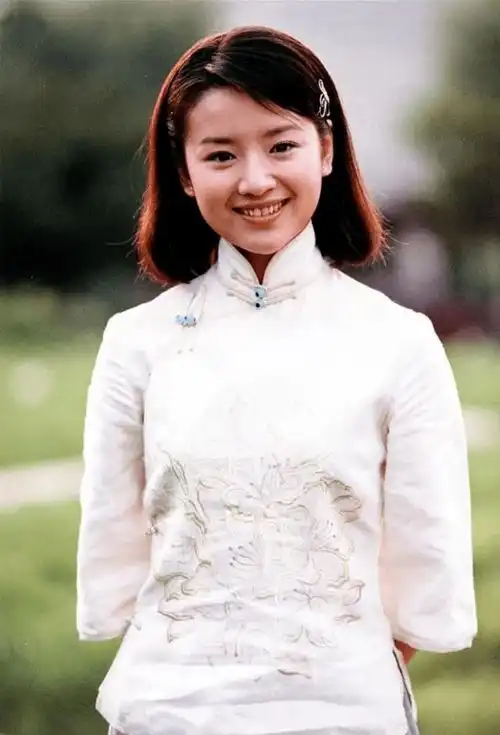 李靓蕾的原型,找到了