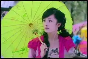 女星古装撑伞,赵丽颖太朴素,霍思燕侧颜惊艳
