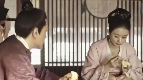 赵丽颖多能吃从倾城时光吃到知否,网友剧组都吃穷了
