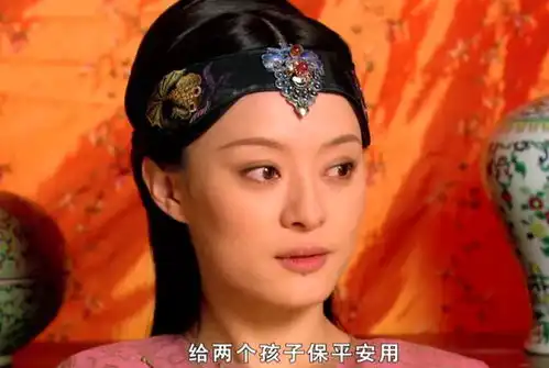甄嬛传甄嬛生下龙凤胎,谁注意皇后送了什么甄嬛看后冷汗直流
