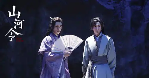 龚俊妇女节文案再次暴露沙雕性格,张哲瀚古早代言造型略显傻气
