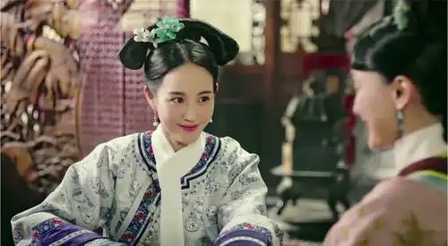 如懿传装疯卖傻12年的海兰终于爆发,卫嬿婉的末日来了
