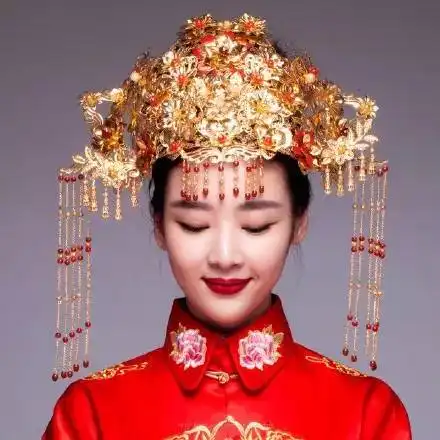 每个化妆师都必须会的中式新娘造型,你会做吗

