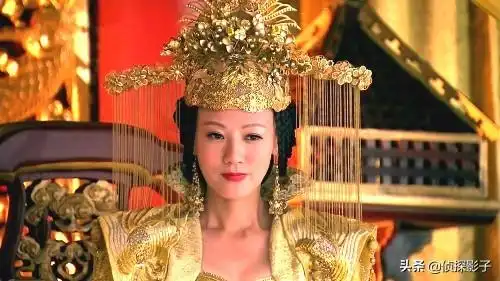 发冠似一帘幽梦的古装女子,胡可淑女康华霸气郑爽很优雅
