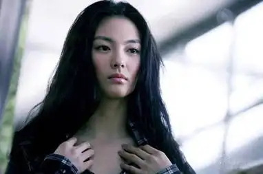 女人不坏张雨绮出浴狂放电色诱方中信图
