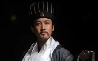 许靖称他中原钟繇,孙权看重他,诸葛亮还以他为古之石友
