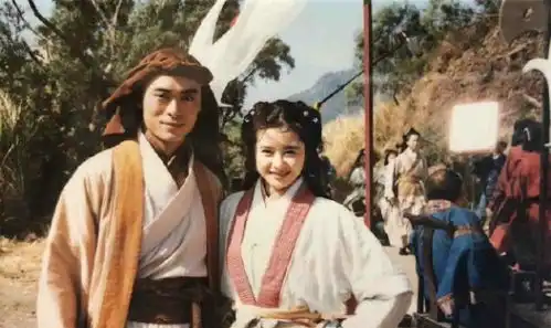 钟灵何美钿晒天龙八部罕见幕后照这些照片你绝没见过

