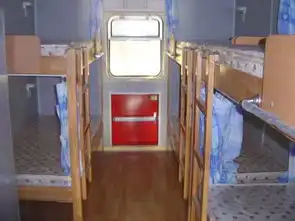 盘点各国的蜗居方式香港笼屋租金竟贵过豪宅
