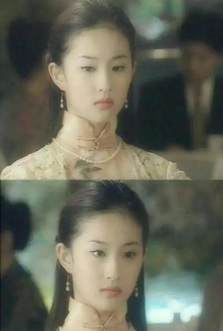 同样是少女的年纪,有的女星已经出落成美人,有的却让人不忍直视
