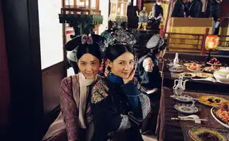 胡可晒如懿传花絮照,娘娘们一起吃零食相处融洽,小鱼儿超萌抢镜
