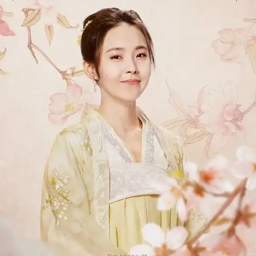 知否海报大有深意,明兰是兰花,如兰是桃花,而她却是凤凰花