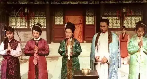在他手里,38岁刘晓庆化身妙龄少女,还让87版红楼梦惊艳32年
