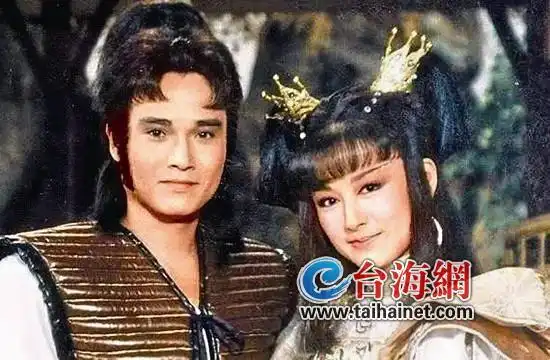 金庸小说在台湾从改头换面的禁书到进入教科书
