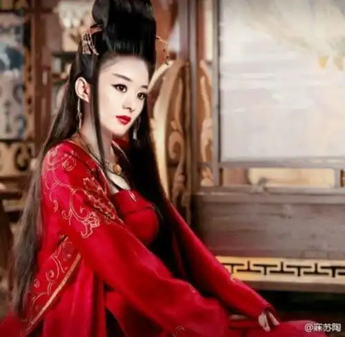 花千骨910集预告小骨成白子画座下唯一弟子
