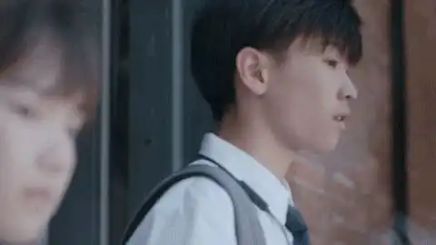 少女的心事母亲与女儿青春期的共同成长
