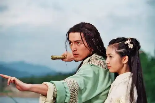 射雕英雄传终于有英译版了英国出版,亚马逊预售,纸质版14.99英镑
