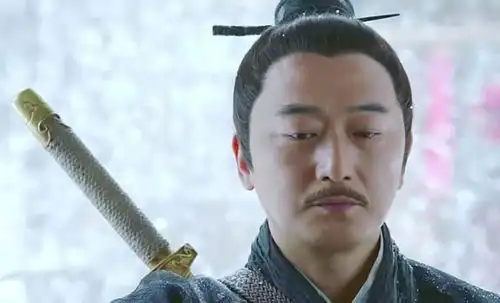 难怪金庸要隐瞒小龙女的身世,你看她爹是谁,五绝一起上也难赢他
