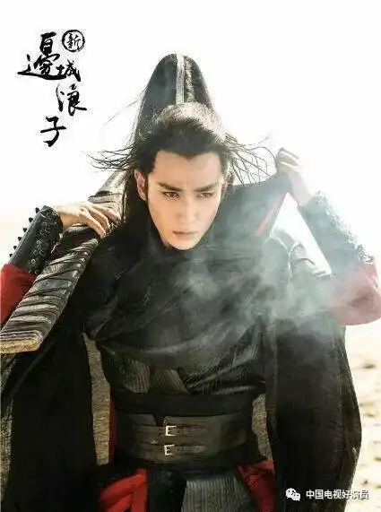 似乎一夜之间,书中的人站到了你身边
