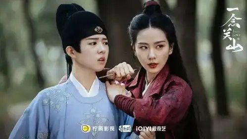 女演员自曝表演时中毒意识模糊手呈鸡爪状网友热议
