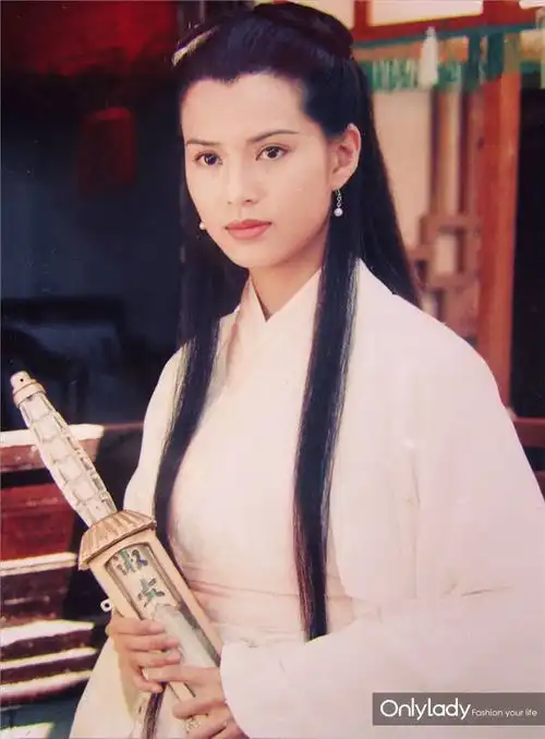 明星剧照小龙女李若彤