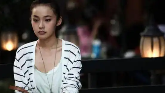 她曾搭档海清走红,却被质疑靠舅舅上位,今再次爆红证明自己实力
