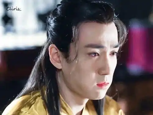 孙俪夫妇也在追重启原来朱一龙在芈月传中扮演过孙俪的儿子

