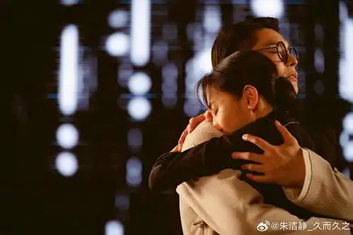 饶曙光丨舞剧电影永不消逝的电波形式与情感的双重升级
