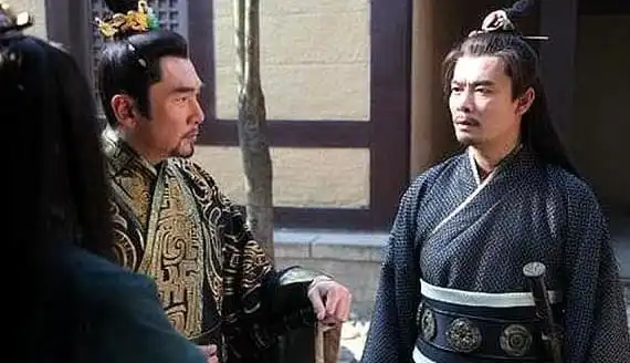芈月传秦王与芈姝大婚,芈月侍奉在侧,樗里子为何笑成一朵花
