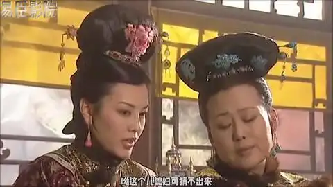 康熙王朝佟贵妃成为太后才两个月突发暴毙,丢下小康熙给孝庄
