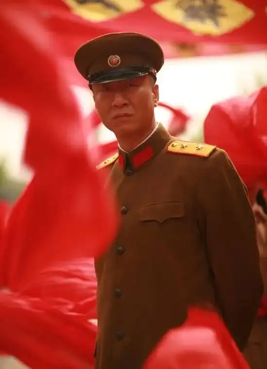 重温经典丨人间正道是沧桑导演用电视艺术讲好革命真理