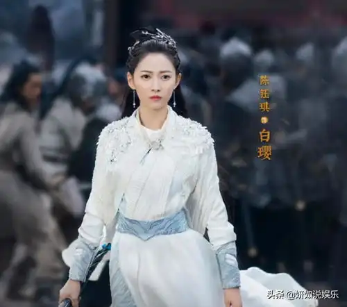 镜双城杀青,演员剧照官宣,看到女配整体颜值陈钰琪好有压力
