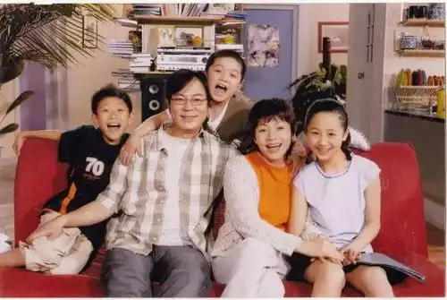她是女版赵本山,婚姻败给小三,母子被弃险自杀,55岁的她却让全场落泪搜狐
