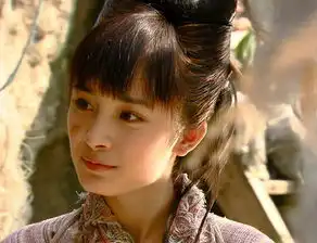 杨幂大寒桃花开曝今昔对比照网友找不同
