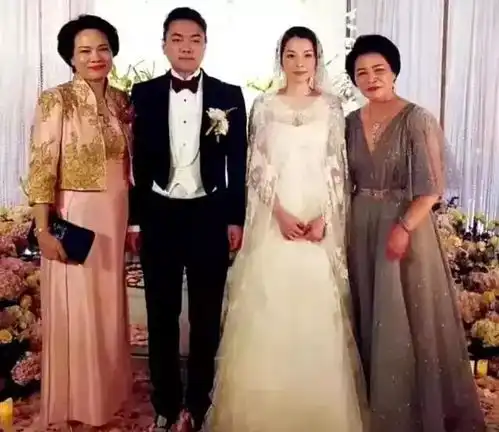 与董明珠杨澜是闺蜜,打拼30年成女首富,一年后破产负债340亿
