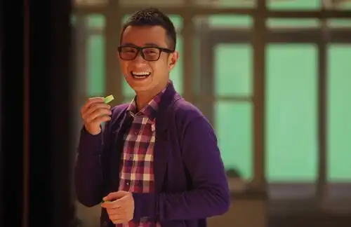 离婚后的文章堪比整容,穿背带裤似阳光男孩,马伊琍可别后悔
