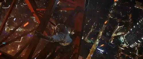 摩天营救发布imax强森特辑独腿英雄舍命救妻儿极限操作令人屏息
